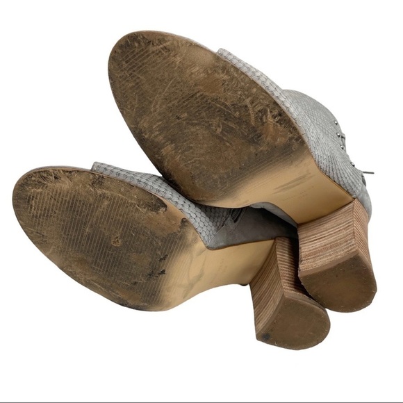 NINE WEST Britt Gray Embossed Leather Booties size 9 - Picture 8 of 9